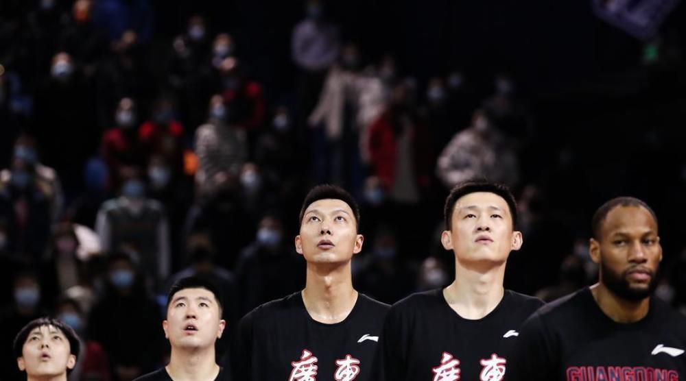 俄罗斯人与物动xxx