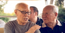 亚洲乱视频